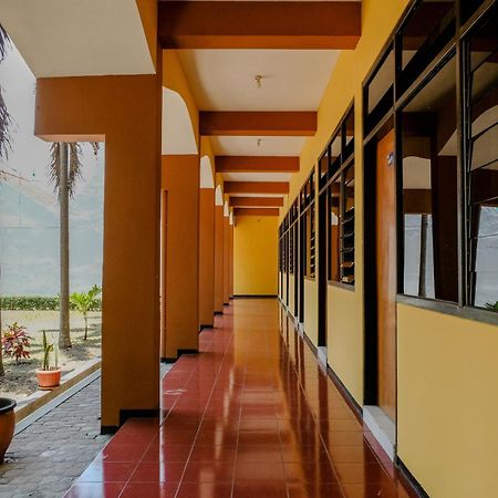 OYO 1342 Uniga Malang Family Residence Exterior foto